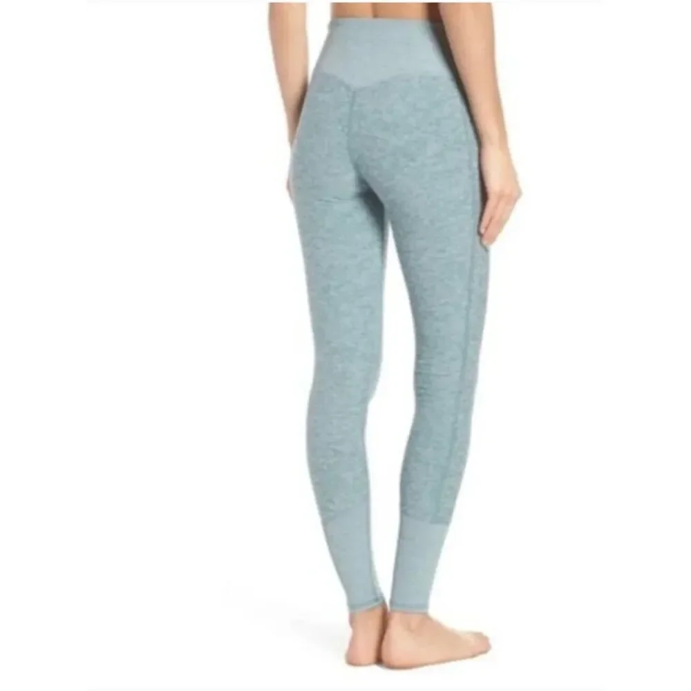 Alo Yoga Alosoft High Waist Lounge Leggings in Seagrass Green, size XS.